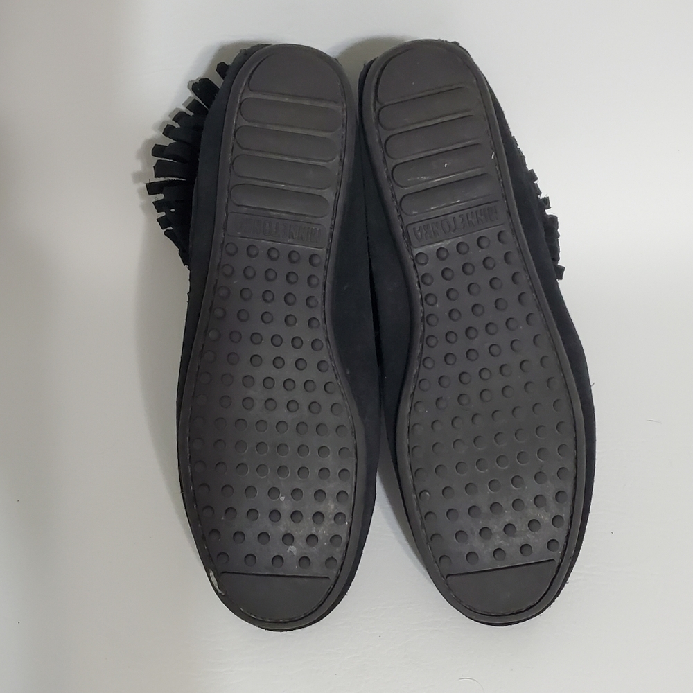 Minnetonka Black Fringe Moccasins Women's Size 10 - Picture 6 of 8